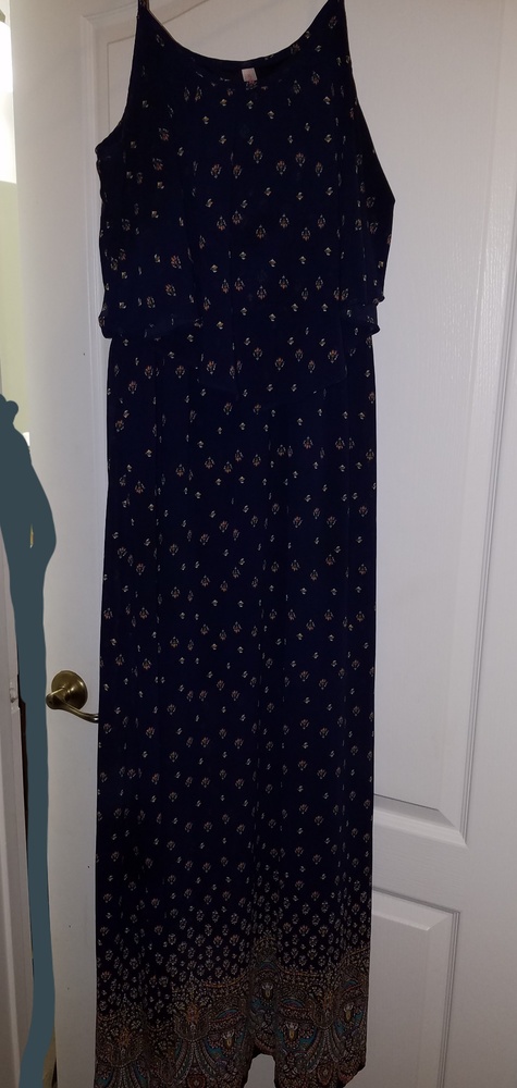 Beautiful xhilaration dress size XL